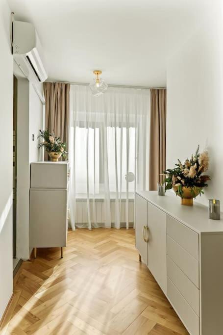 Casa De Povesti - Calea Victoriei Apartament
